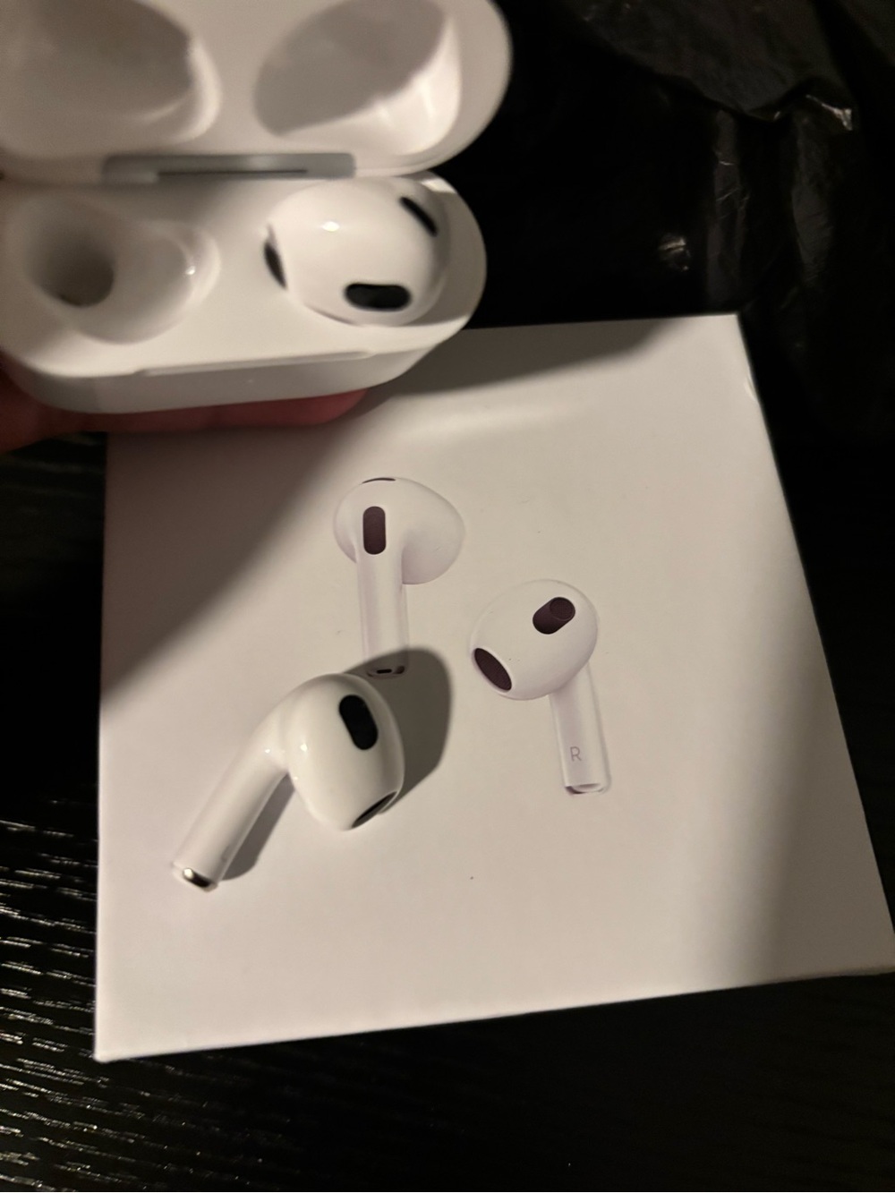 Apple 3rd Generation AirPods with case